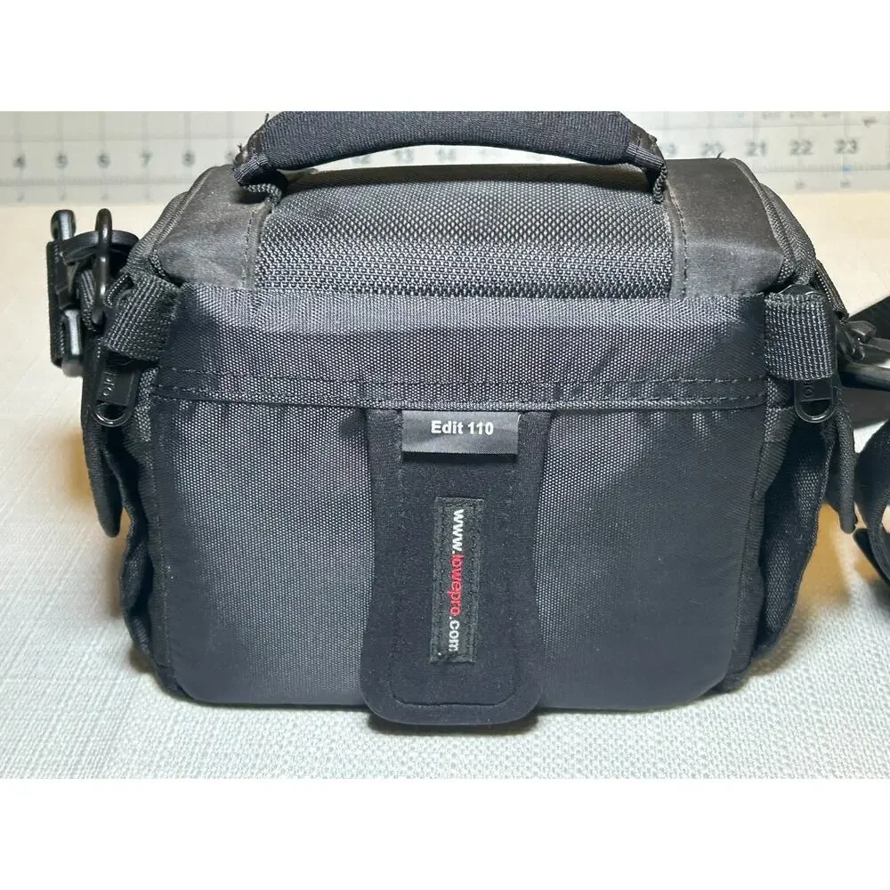Lowepro Edit 110 Small Black Padded Camera/Camcorder Bag w/ Shoulder Strap